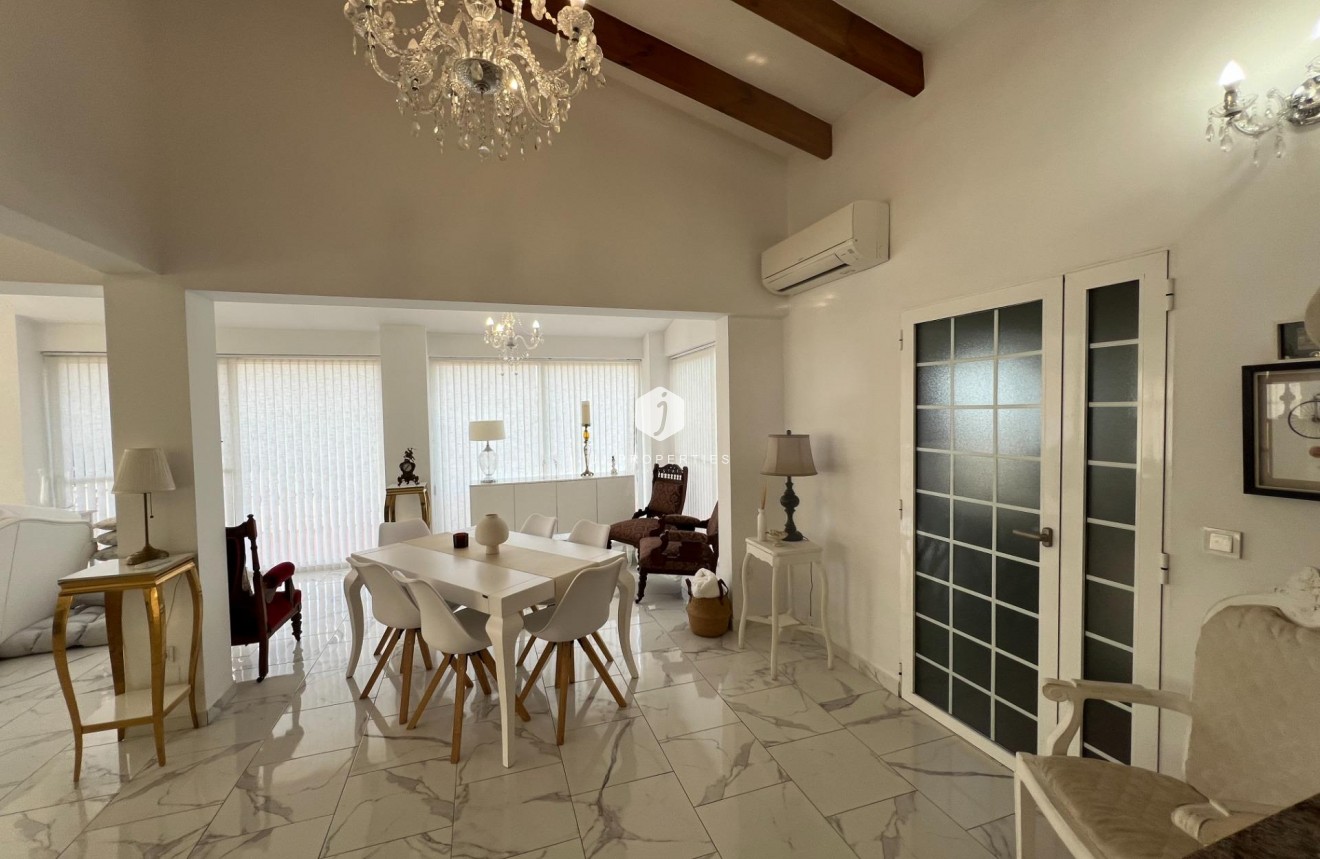 Resale - Villa -
Dolores - Comunidad Valenciana