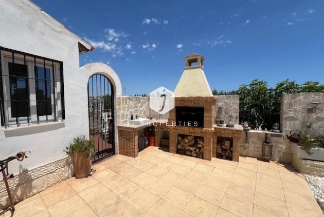 Resale - Villa -
Dolores - Comunidad Valenciana