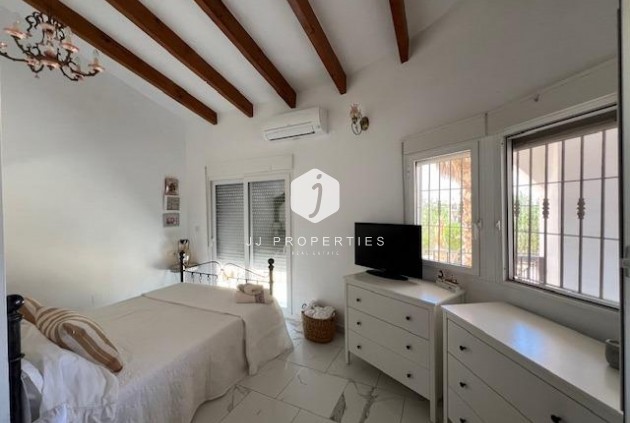 Resale - Villa -
Dolores - Comunidad Valenciana