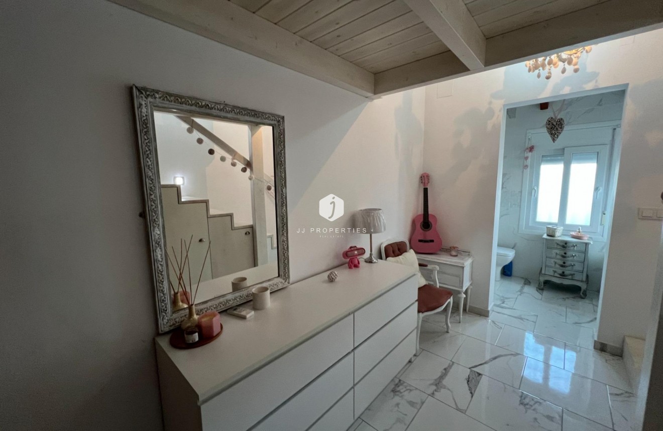 Resale - Villa -
Dolores - Comunidad Valenciana