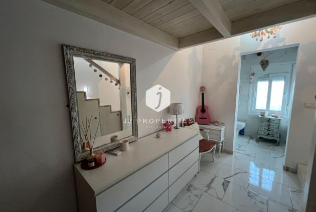 Resale - Villa -
Dolores - Comunidad Valenciana