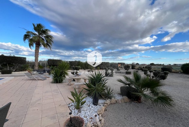 Resale - Villa -
Dolores - Comunidad Valenciana