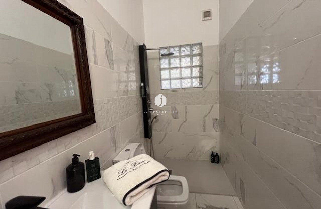 Resale - Villa -
Dolores - Comunidad Valenciana