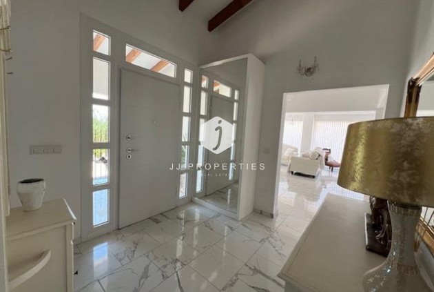 Resale - Villa -
Dolores - Comunidad Valenciana