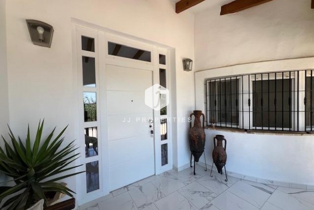 Resale - Villa -
Dolores - Comunidad Valenciana