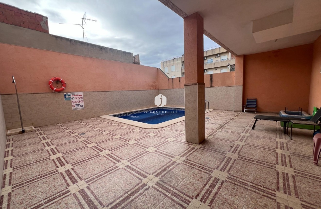 Resale - Apartment / flat -
Dolores - Comunidad Valenciana