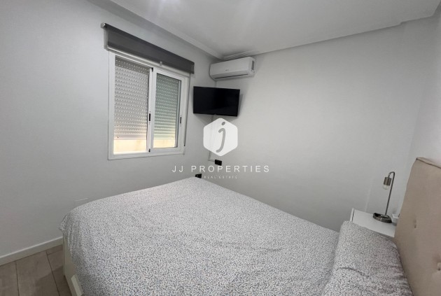 Resale - Apartment / flat -
Dolores - Comunidad Valenciana