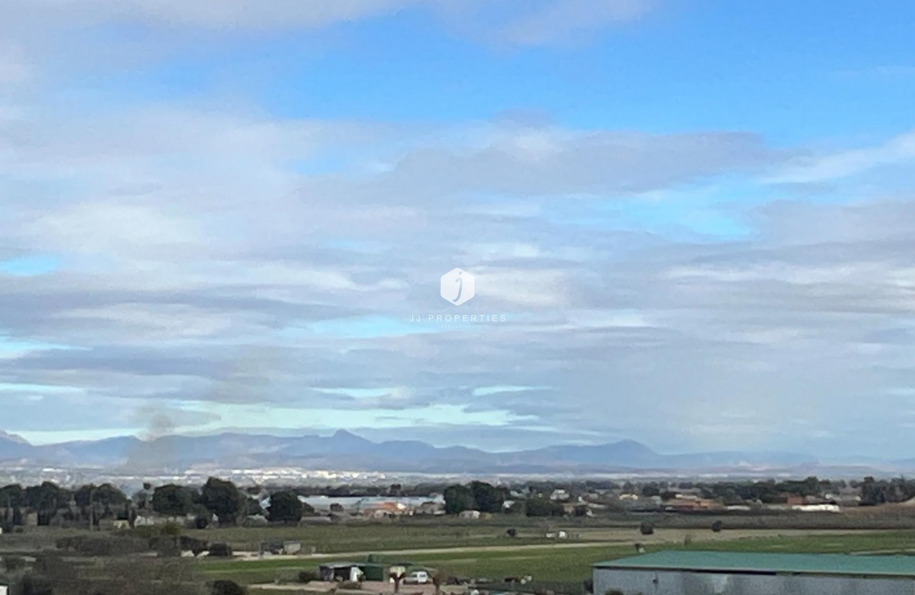 Resale - Apartment / flat -
Dolores - Comunidad Valenciana