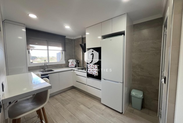 Resale - Apartment / flat -
Dolores - Comunidad Valenciana