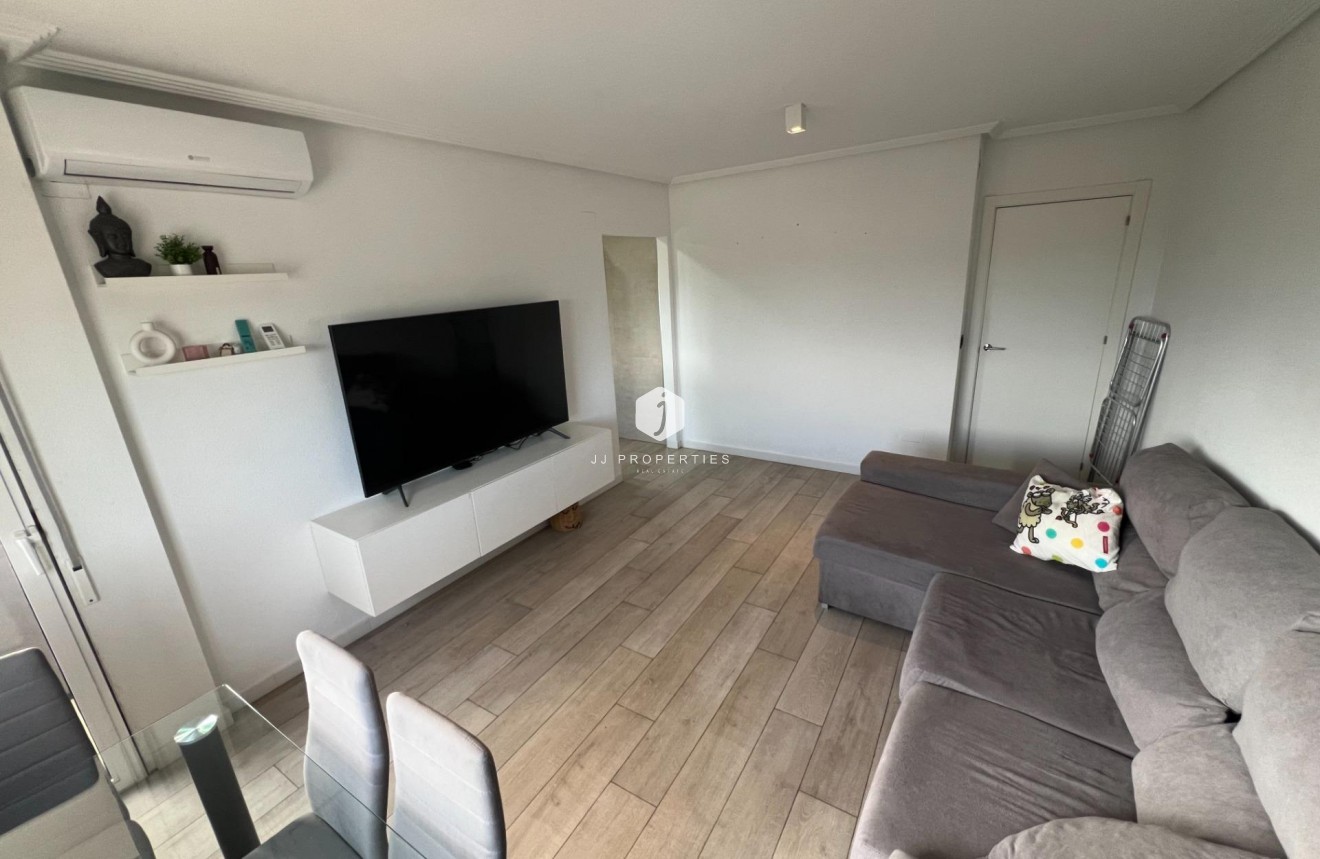 Resale - Apartment / flat -
Dolores - Comunidad Valenciana