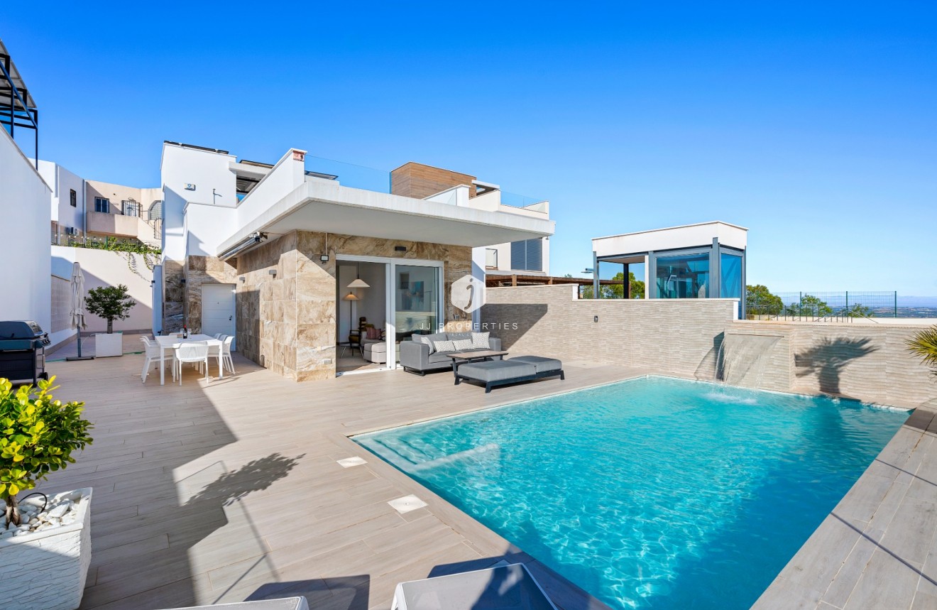 Resale - Villa -
San Miguel de Salinas - Inland