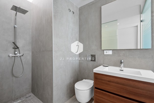 Resale - Villa -
San Miguel de Salinas - Inland