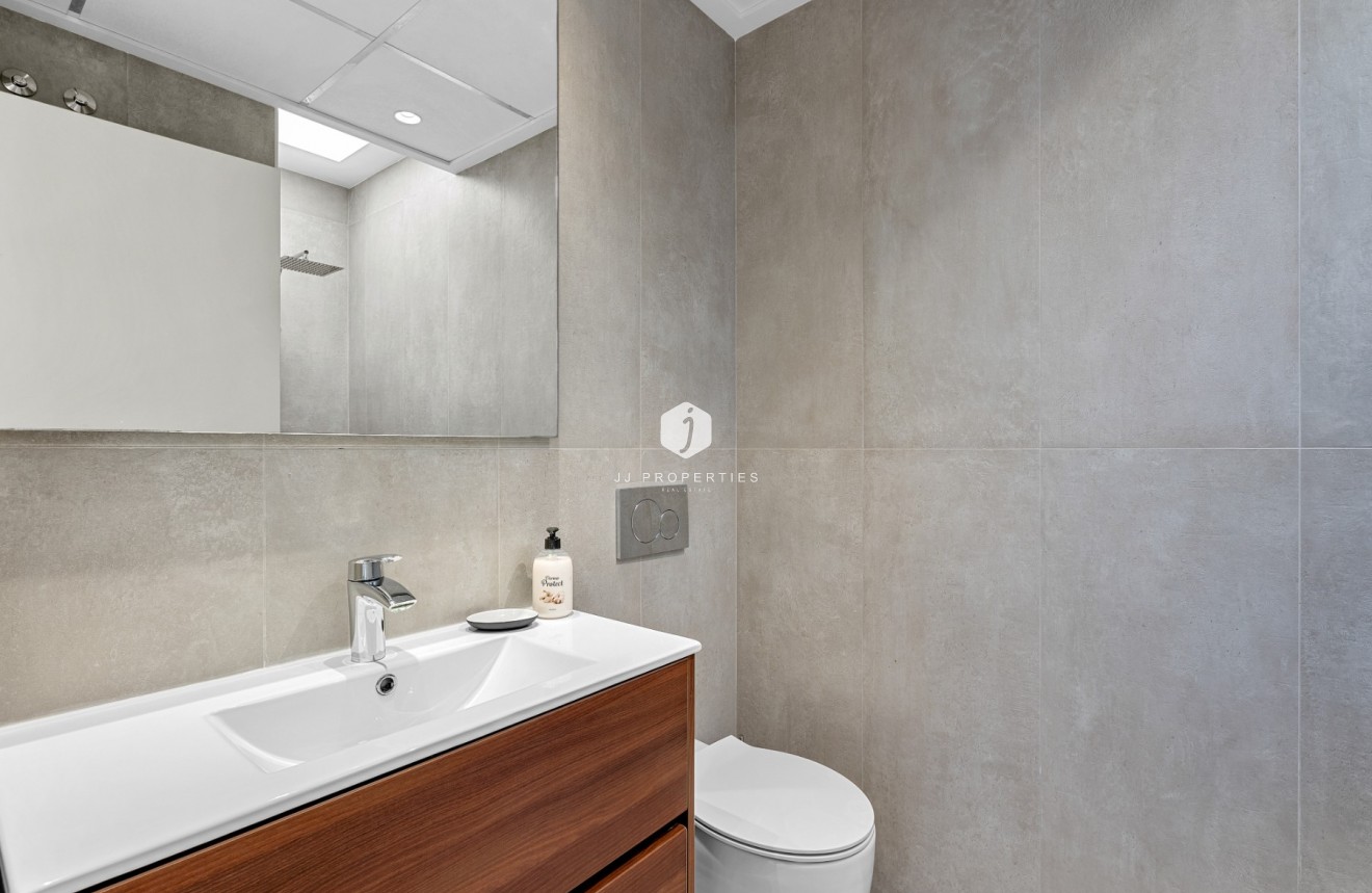 Resale - Villa -
San Miguel de Salinas - Inland