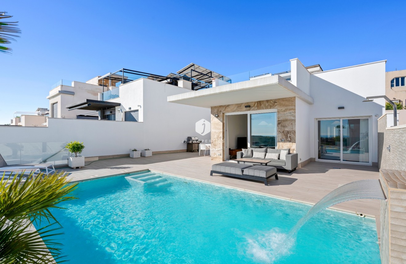 Resale - Villa -
San Miguel de Salinas - Inland