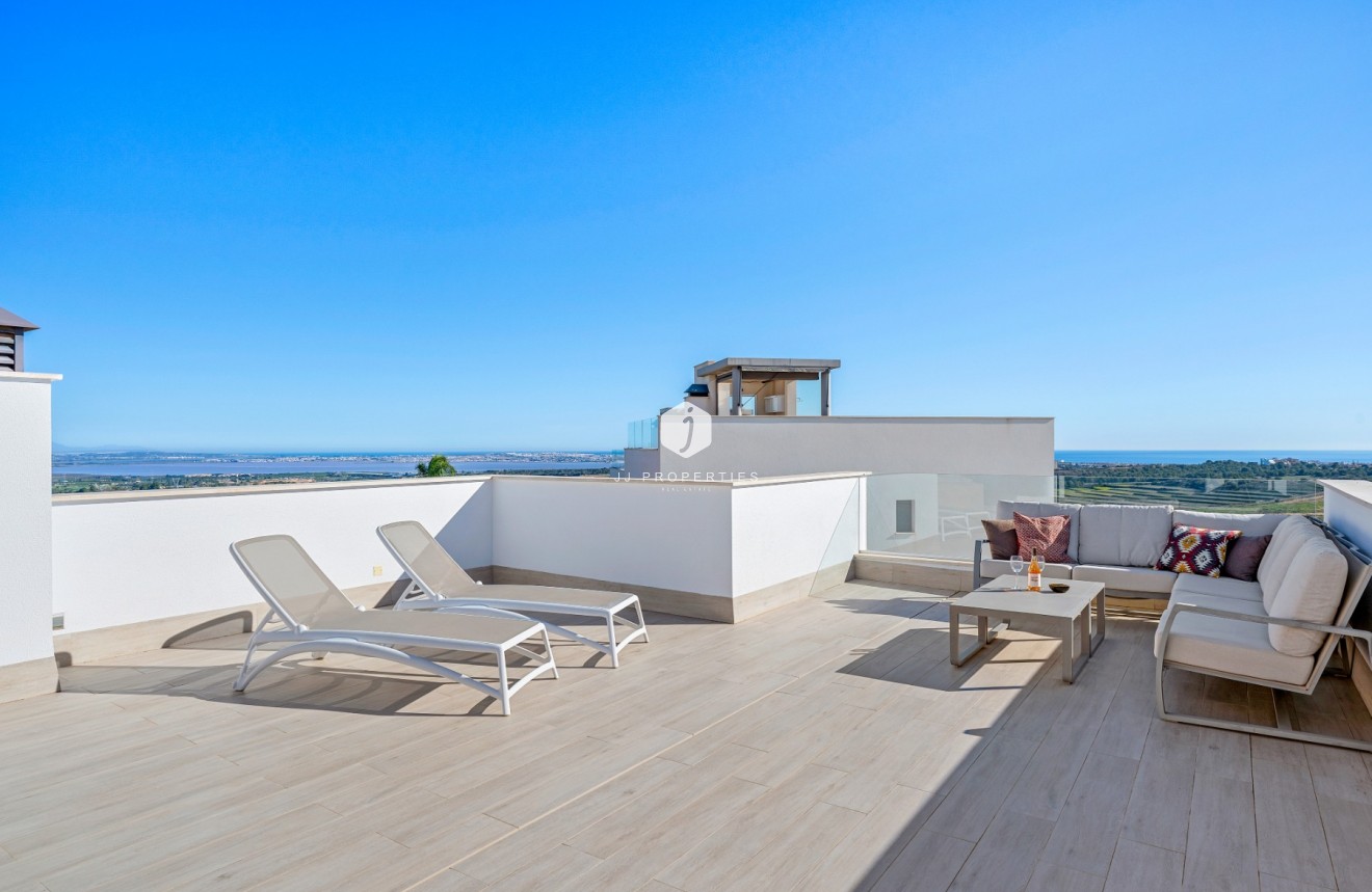 Resale - Villa -
San Miguel de Salinas - Inland