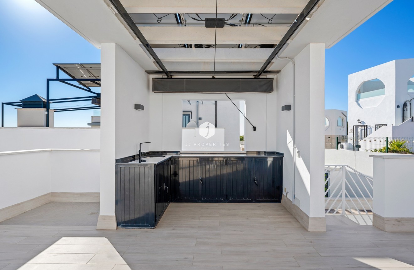 Resale - Villa -
San Miguel de Salinas - Inland