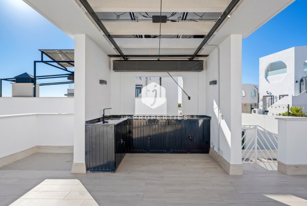 Resale - Villa -
San Miguel de Salinas - Inland