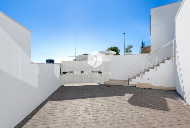 Resale - Villa -
San Miguel de Salinas - Inland