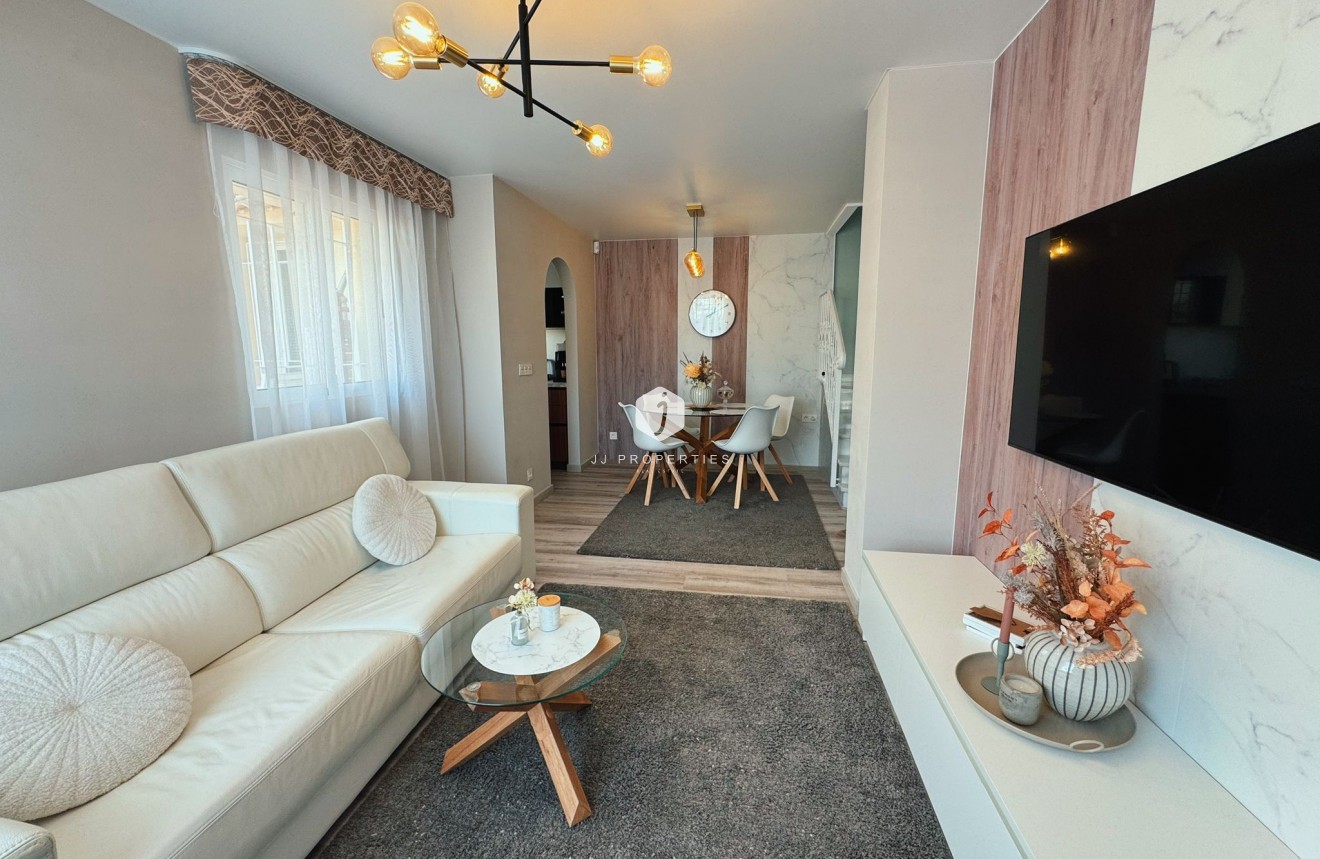 Resale - Chalet -
Ciudad Quesada - Costa Blanca