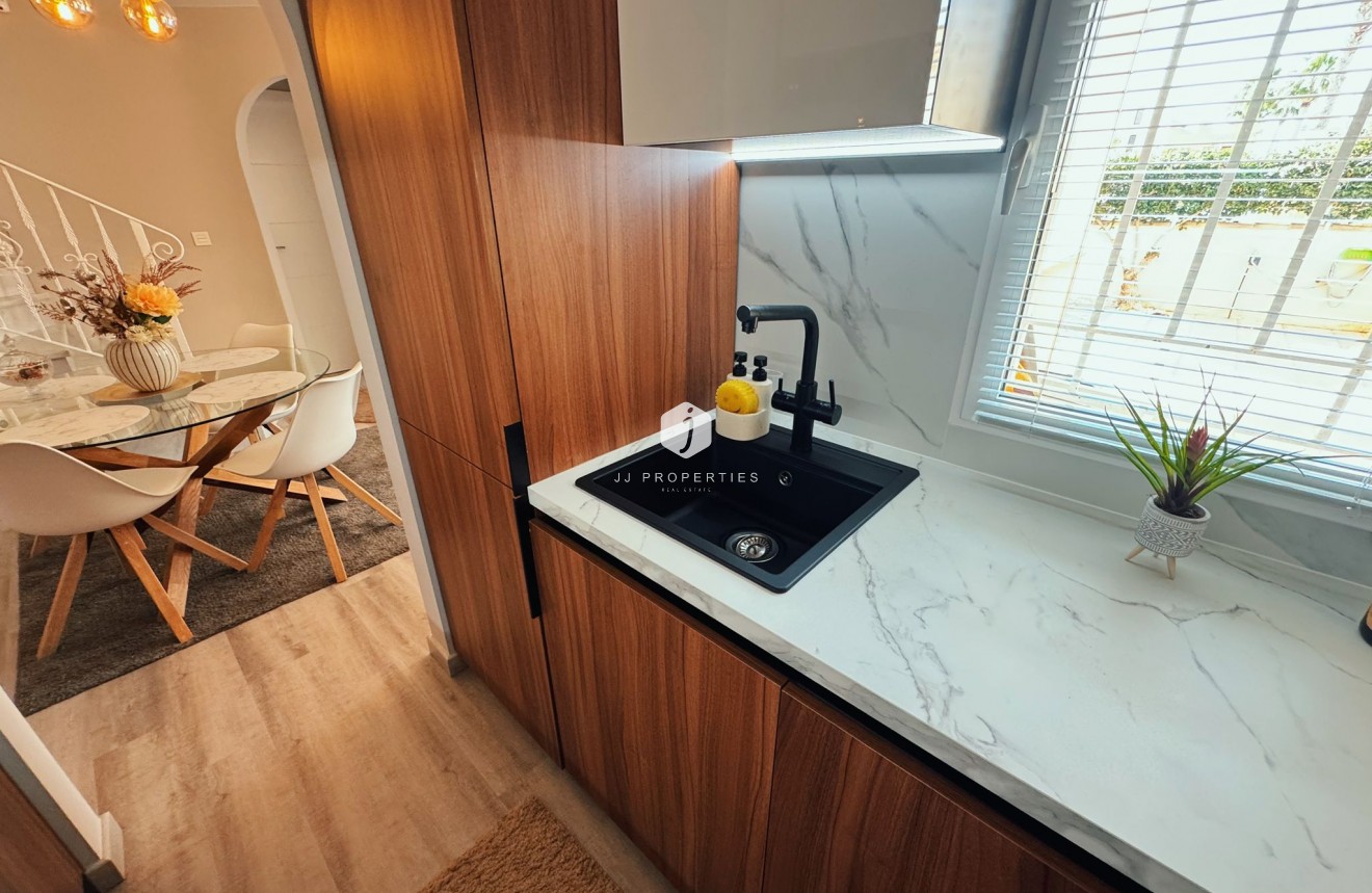 Resale - Chalet -
Ciudad Quesada - Costa Blanca