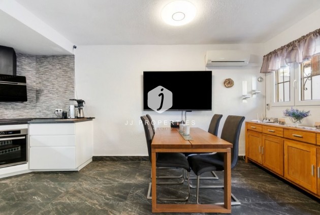 Resale - Chalet -
Torrevieja - Cabo cervera