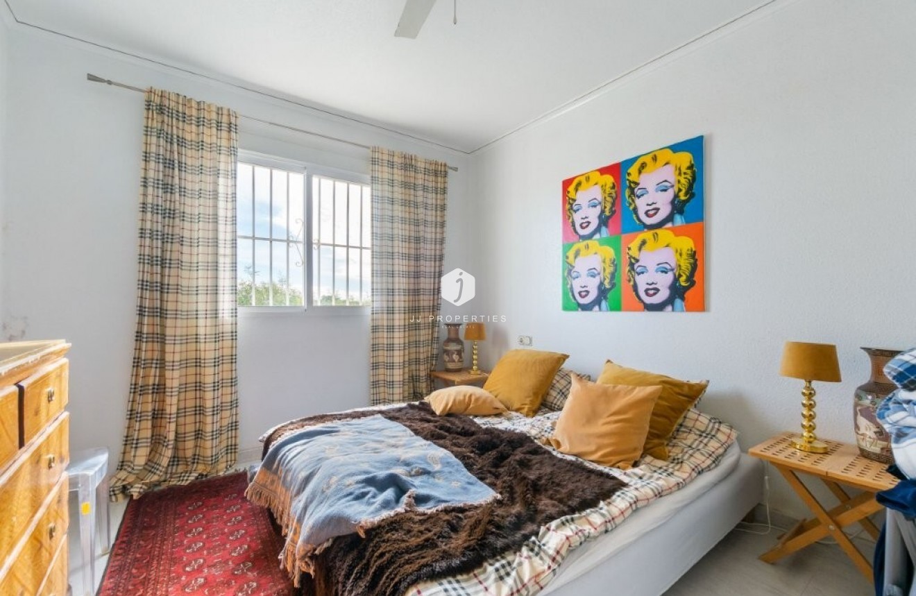 Resale - Villa -
Algorfa - Montemar