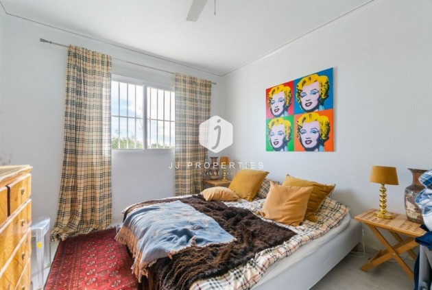 Resale - Villa -
Algorfa - Montemar