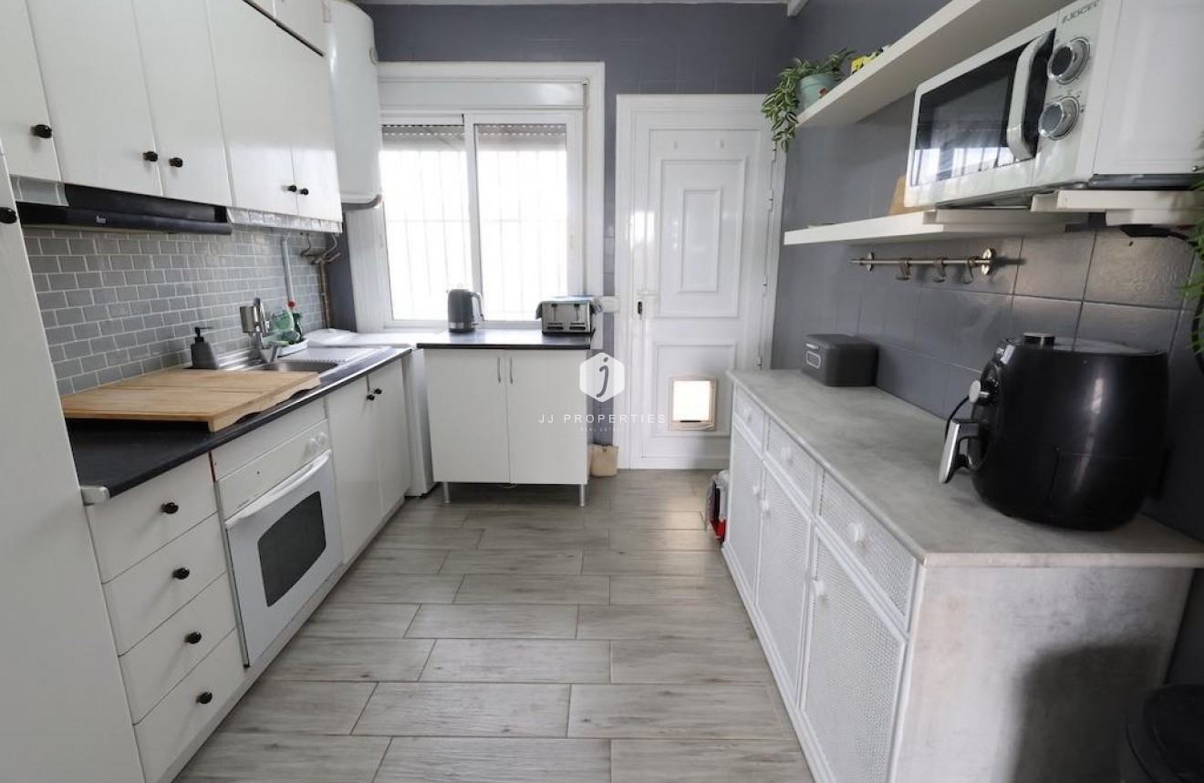 Z drugiej ręki - Bungalow -
Orihuela Costa - Costa Blanca