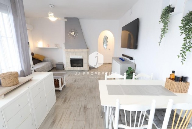 Z drugiej ręki - Bungalow -
Orihuela Costa - Costa Blanca