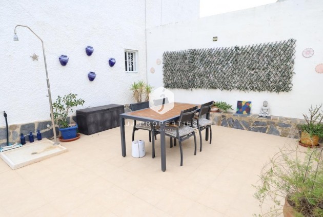 Z drugiej ręki - Bungalow -
Orihuela Costa - Costa Blanca