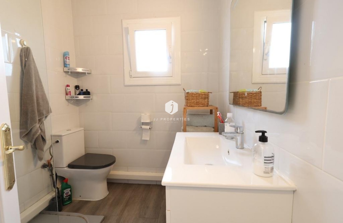 Z drugiej ręki - Bungalow -
Orihuela Costa - Costa Blanca