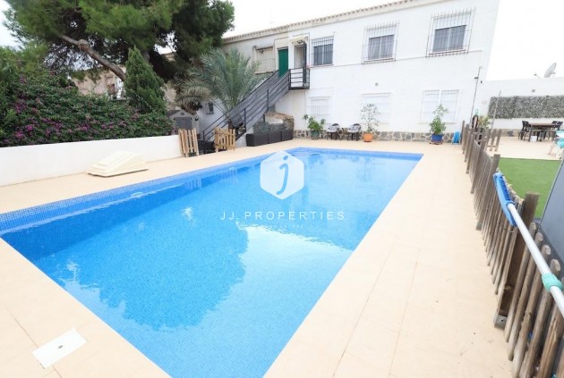 Z drugiej ręki - Bungalow -
Orihuela Costa - Costa Blanca