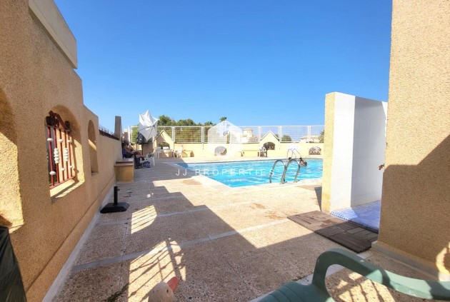 Aus zweiter Hand - Chalet -
Orihuela Costa - Playa Flamenca