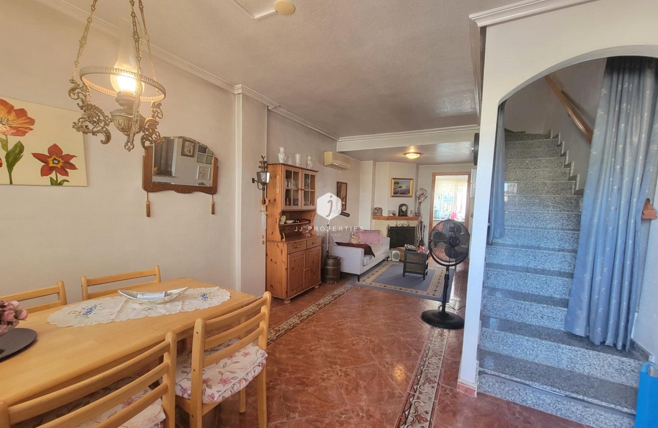 Aus zweiter Hand - Chalet -
Orihuela Costa - Playa Flamenca