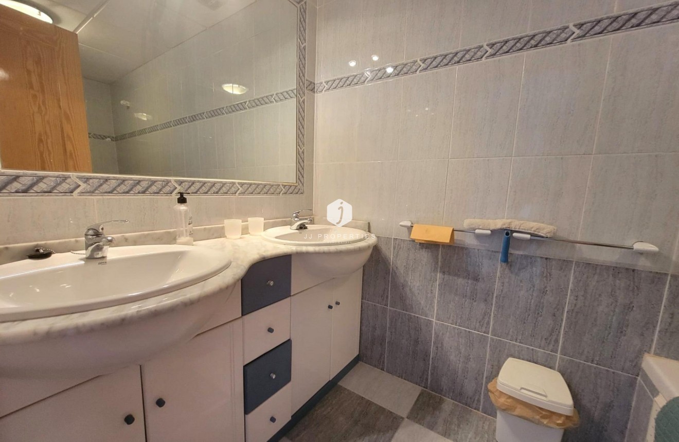 Aus zweiter Hand - Chalet -
Orihuela Costa - Playa Flamenca