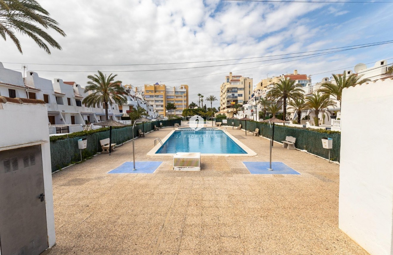 Resale - Apartment / flat -
Torrevieja - La veleta