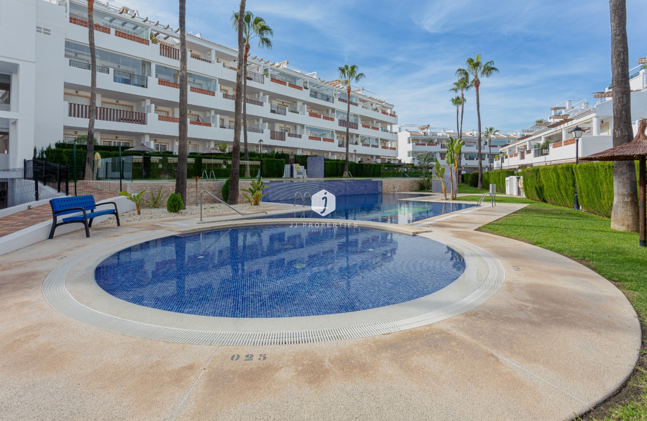 Segunda mano - Apartamento / piso -
Orihuela Costa - Costa Blanca