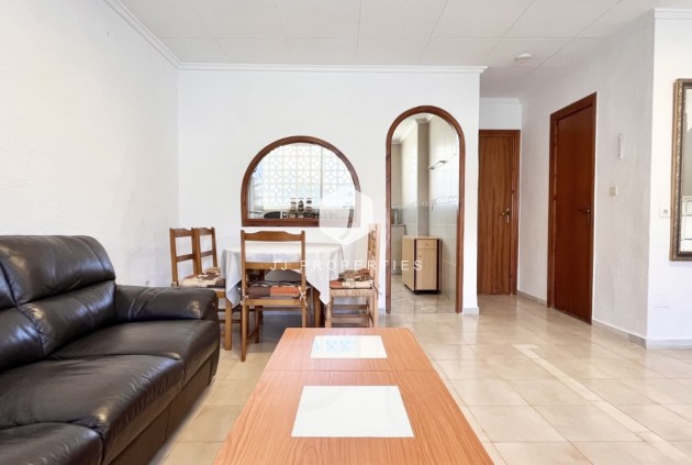 Resale - Chalet -
Torrevieja - Costa Blanca