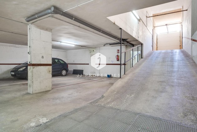 Resale - Apartment / flat -
Torrevieja - Centro