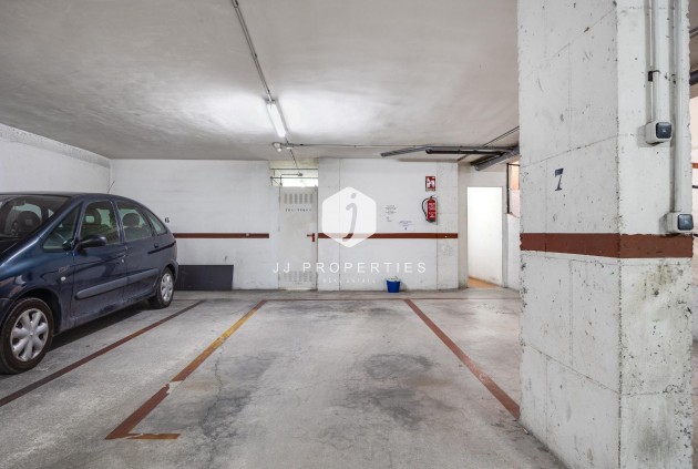 Resale - Apartment / flat -
Torrevieja - Centro