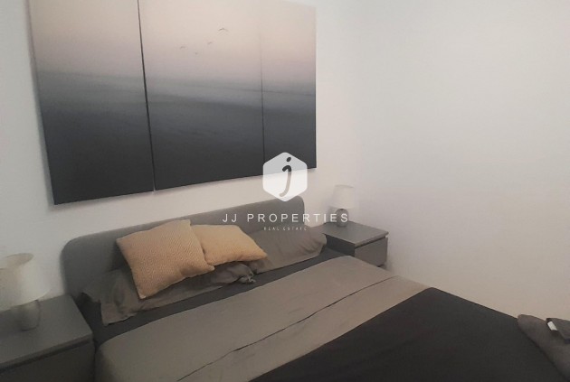 Resale - Apartment / flat -
Torrevieja - Centro