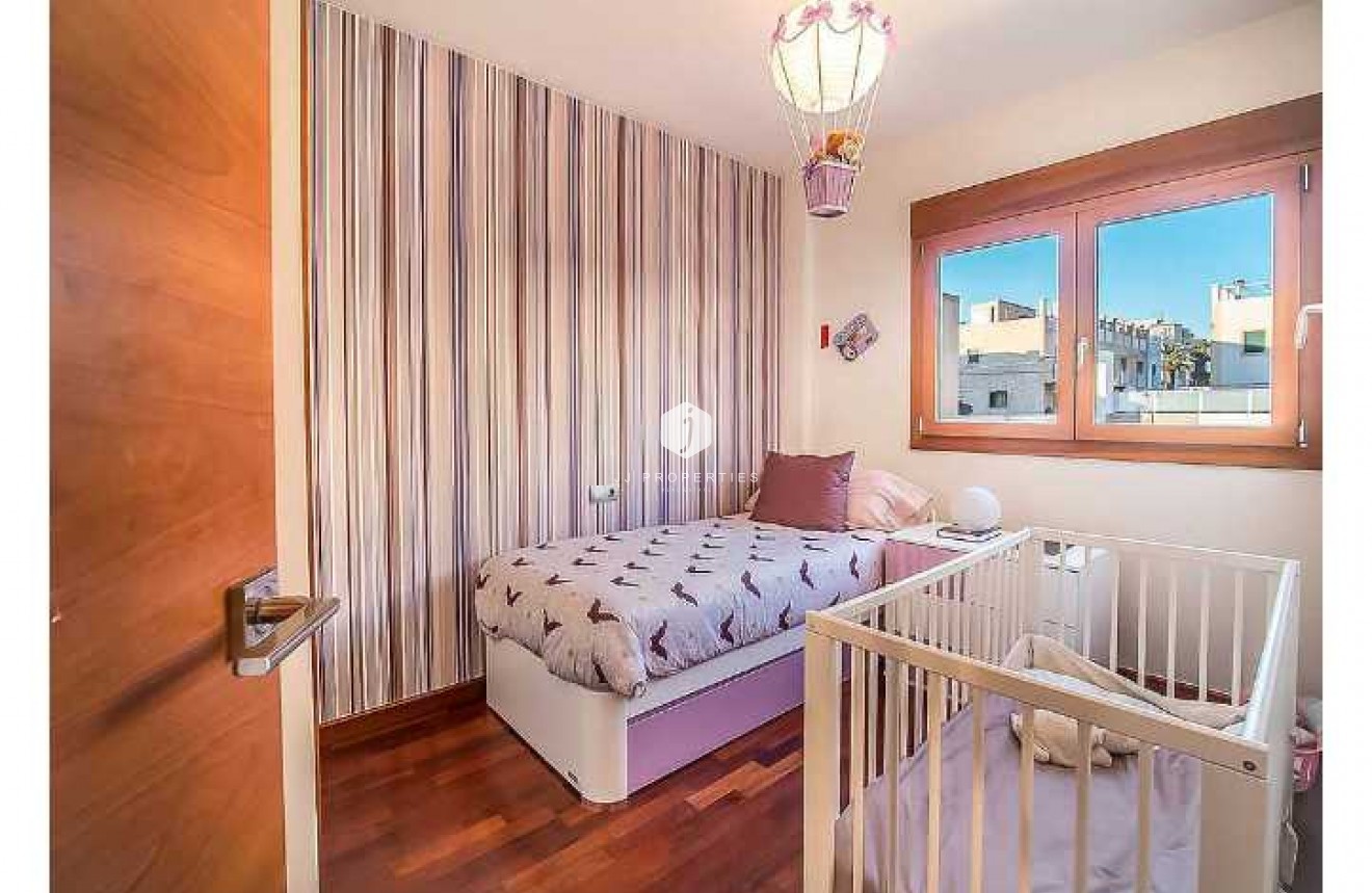 Resale - Chalet -
Guardamar del Segura - Costa Blanca