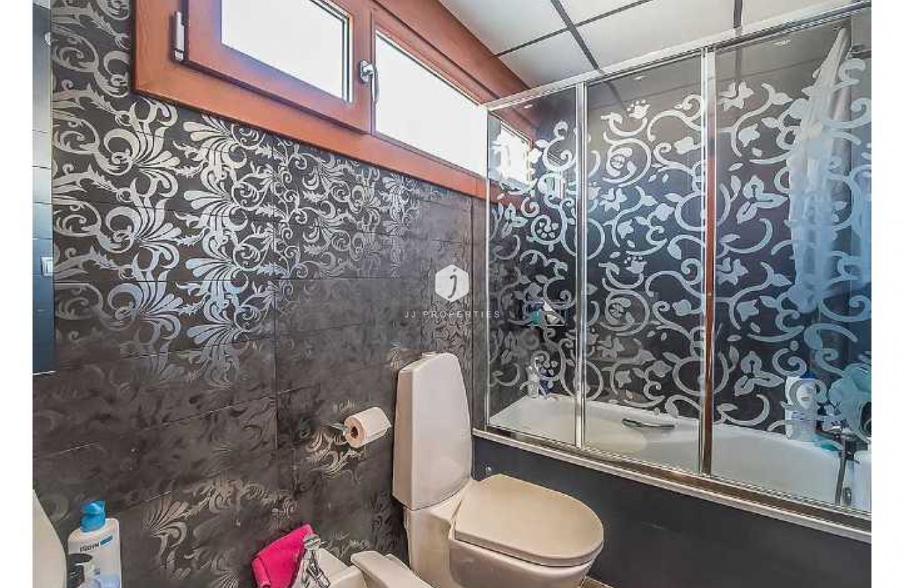 Resale - Chalet -
Guardamar del Segura - Costa Blanca