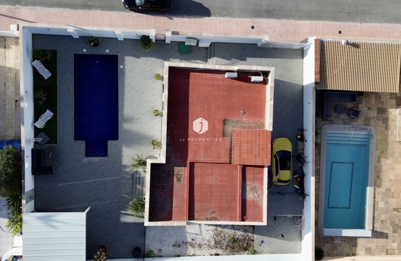 Resale - Villa -
Rojales - Inland