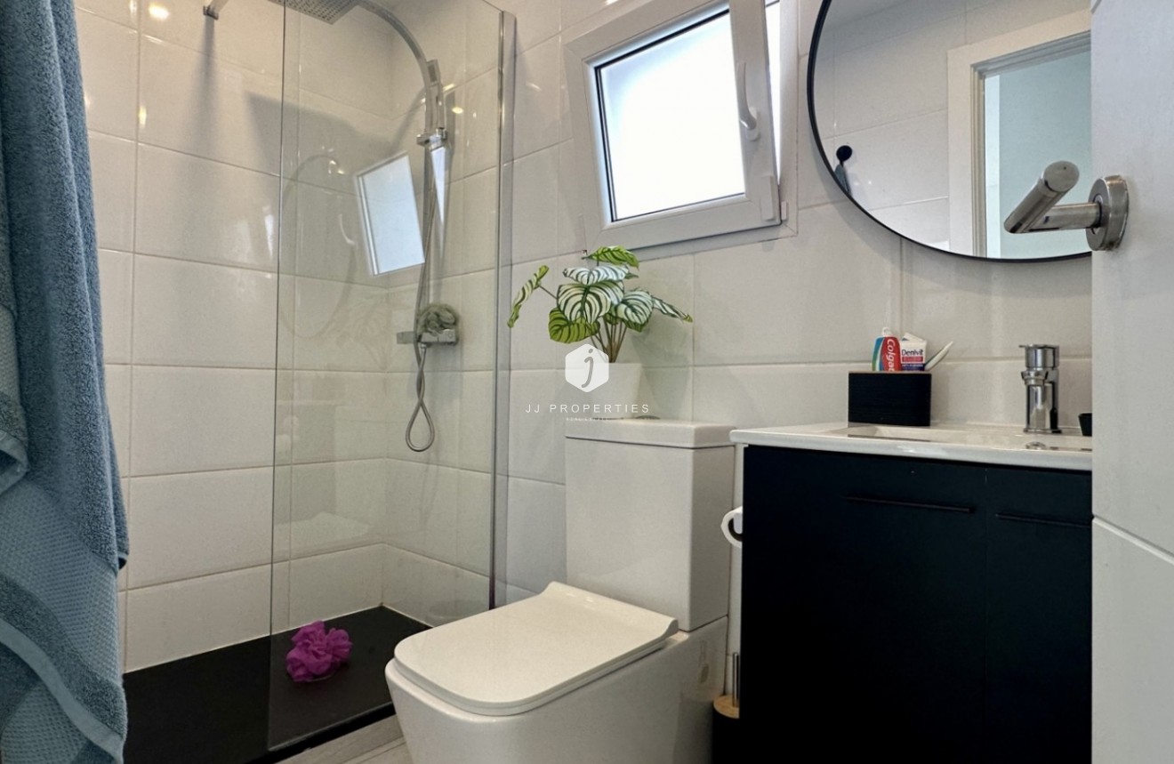 Resale - Villa -
Rojales - Inland