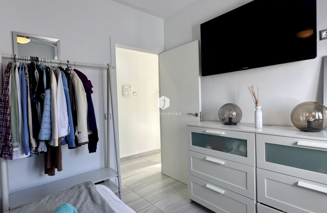 Resale - Villa -
Rojales - Inland