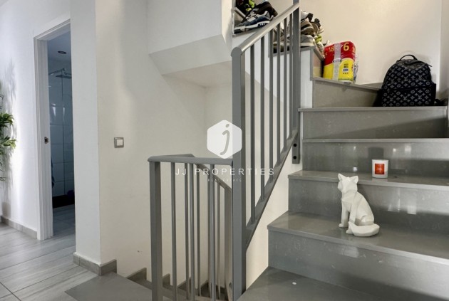 Resale - Villa -
Rojales - Inland