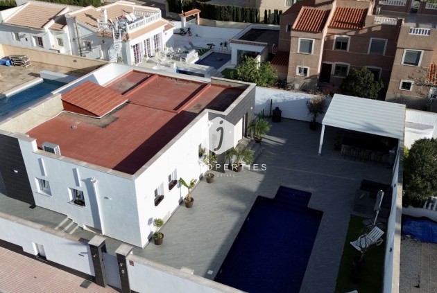 Resale - Villa -
Rojales - Inland