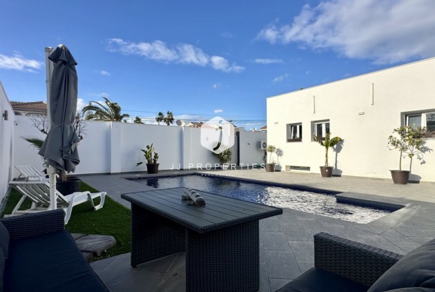 Resale - Villa -
Rojales - Inland