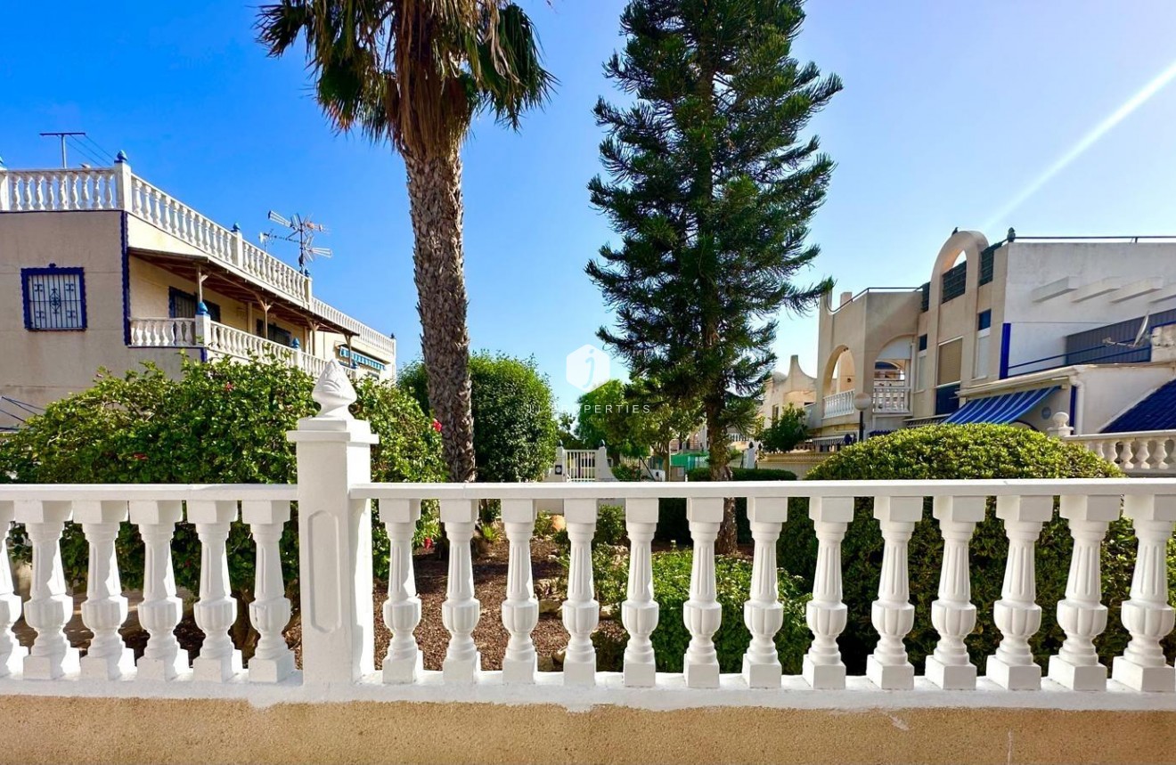 Resale - Chalet -
Torrevieja - Carrefour